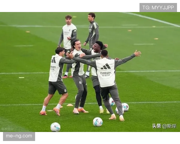 瓦伦西亚保级风险讨论加剧，球队稳定性面临考验