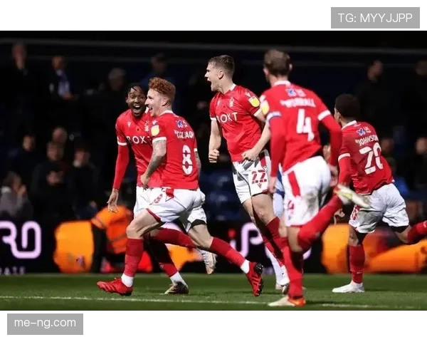 曼联重返欧冠难度加大，竞争格局趋紧影响赛季走势